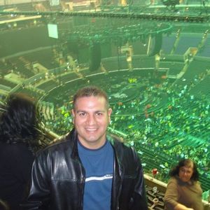 Meet your Posher, Carlos